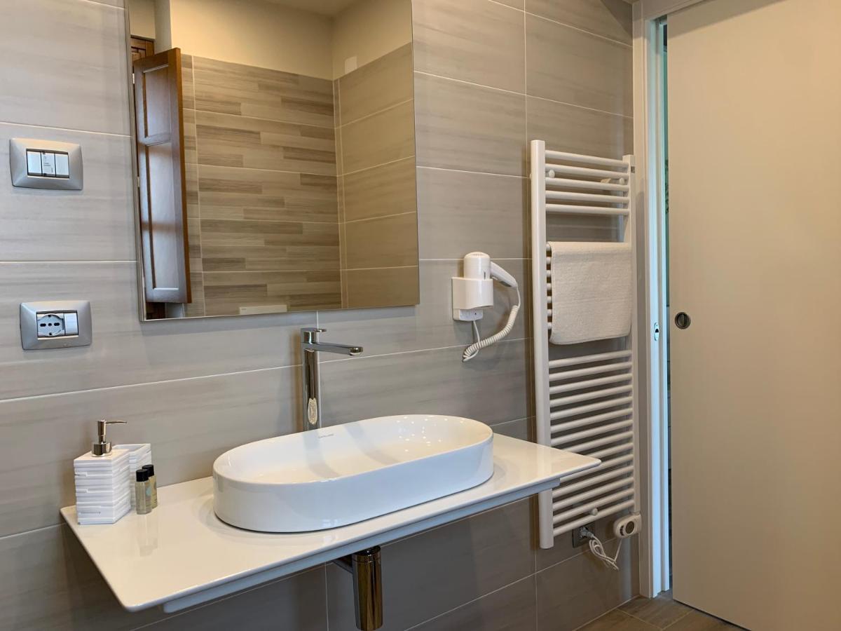 B&B La Luce Verde 살루초 외부 사진
