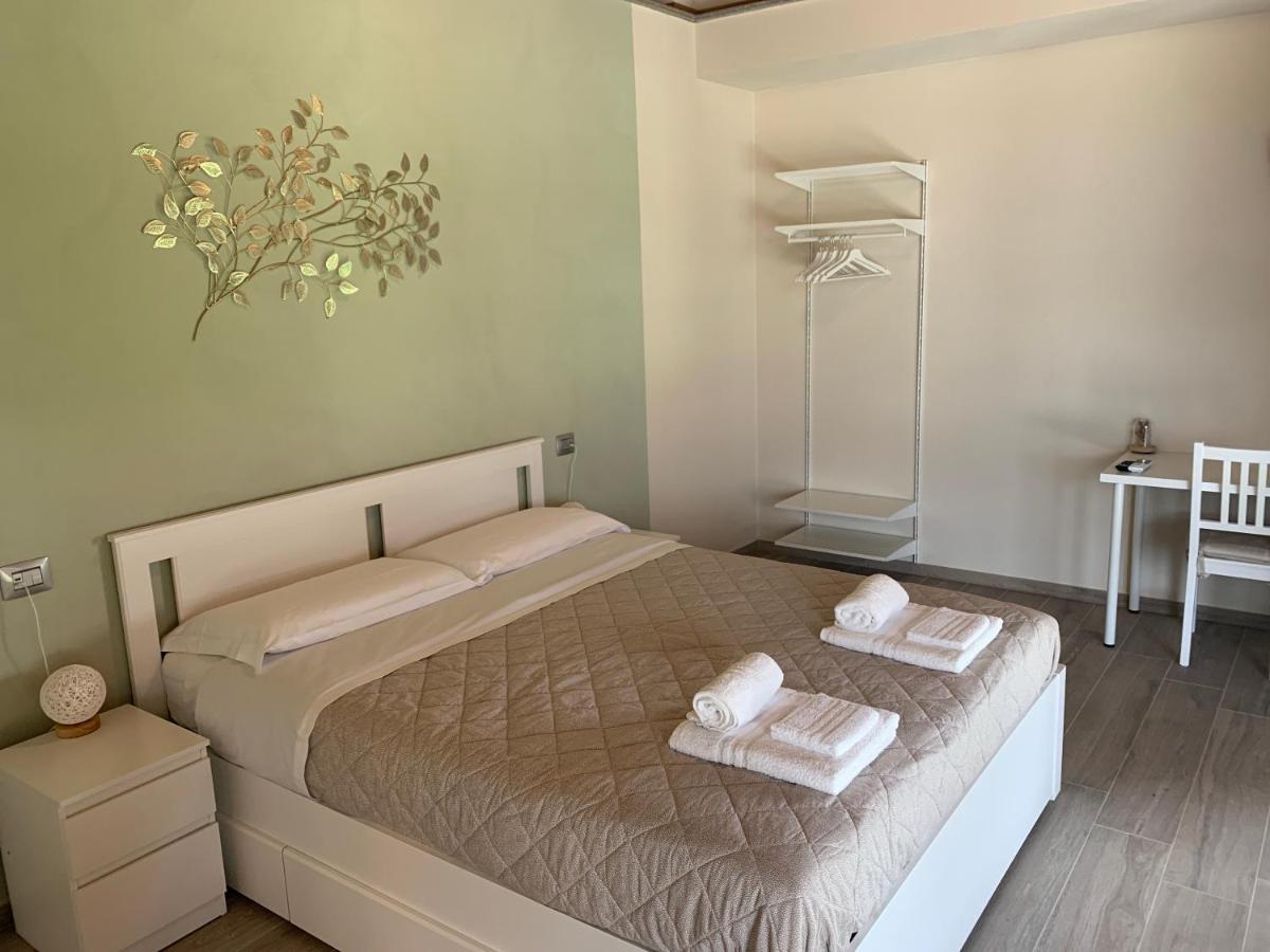 B&B La Luce Verde 살루초 외부 사진