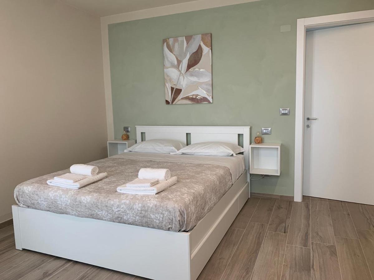 B&B La Luce Verde 살루초 외부 사진